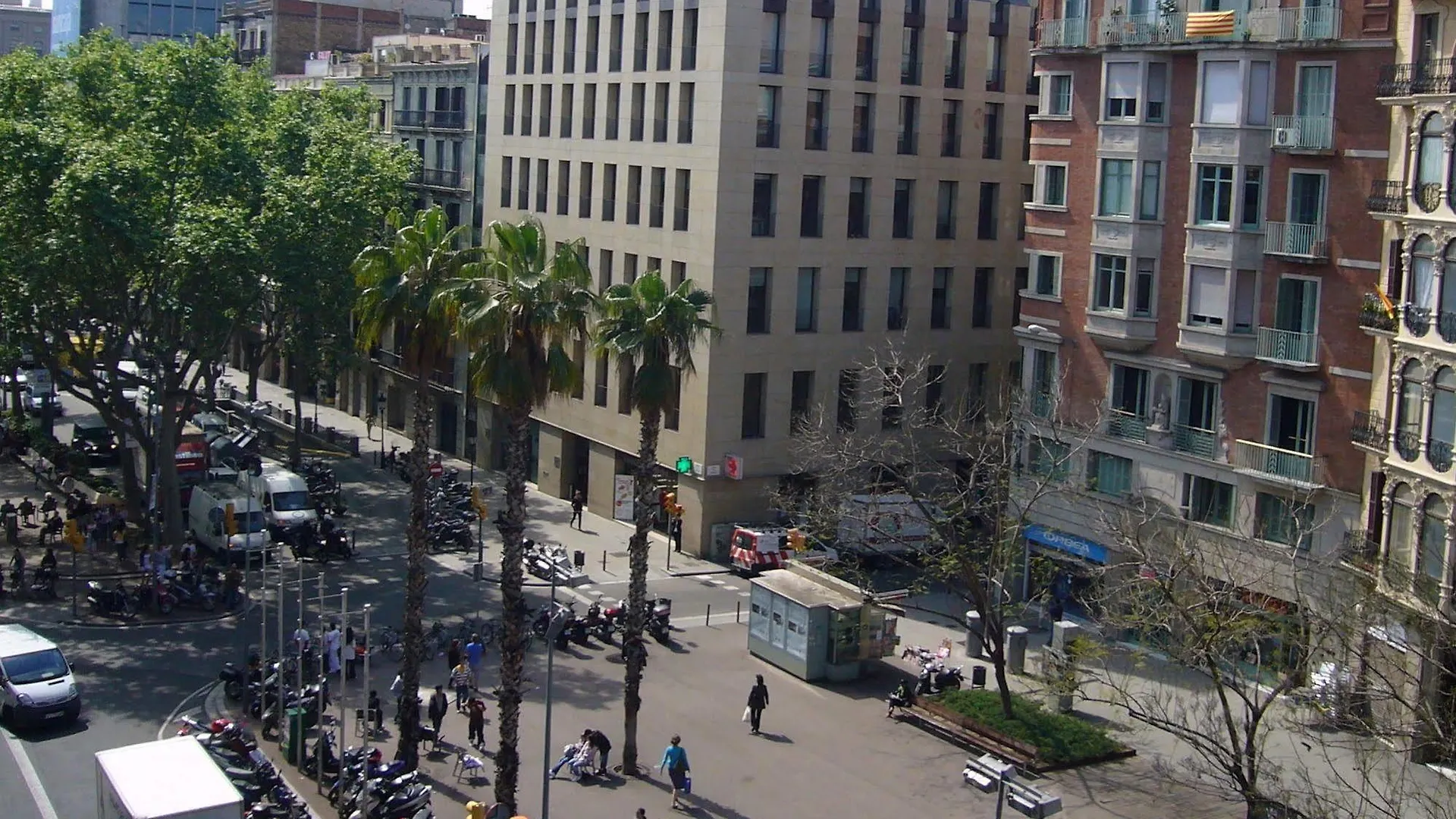 Numa Barcelona Brio Aparthotel 4*,