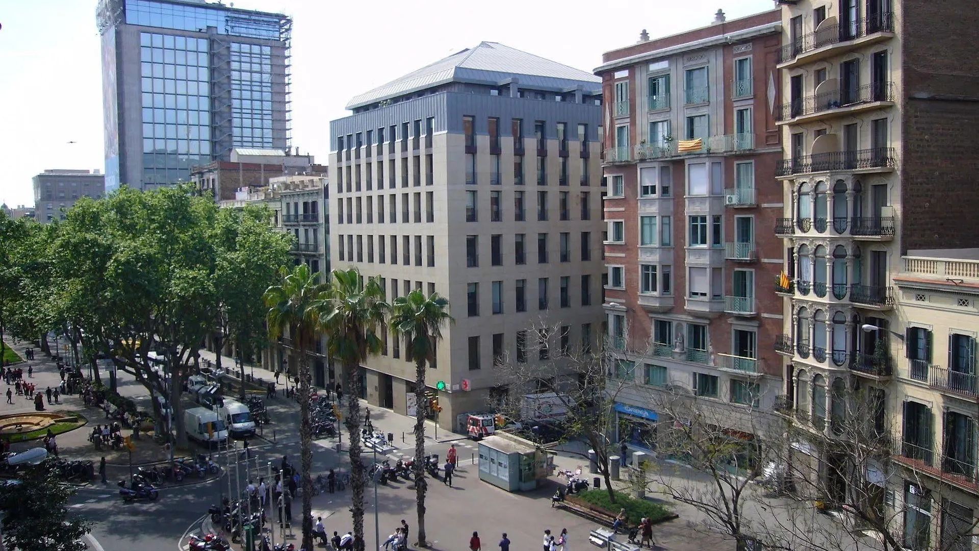 Numa Barcelona Brio Aparthotel 4*,